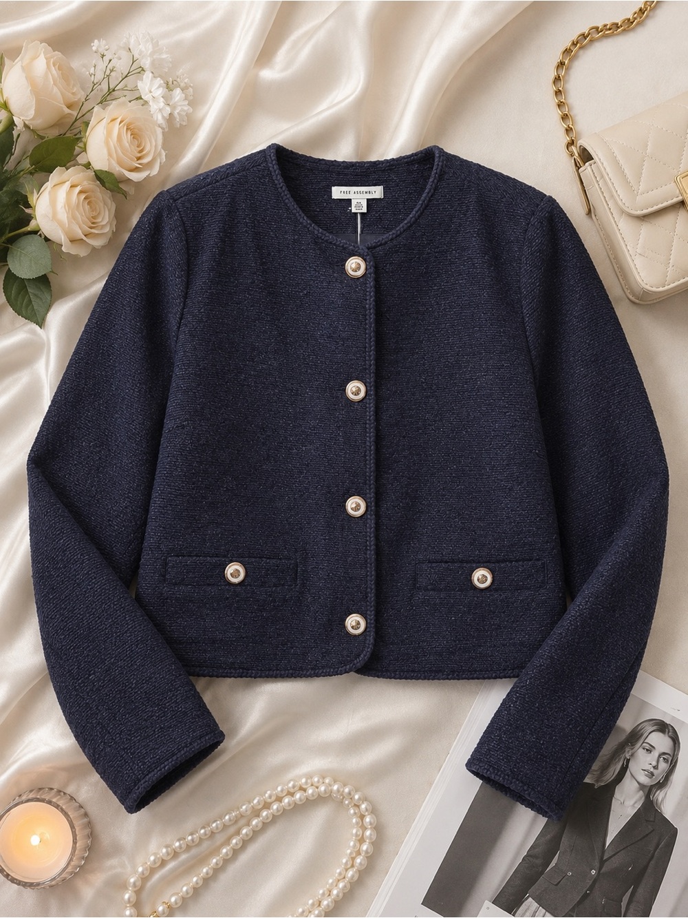 Bouclé cropped tweed texture Blazer Navy Gold Button Old Money Aesthetic Sz M